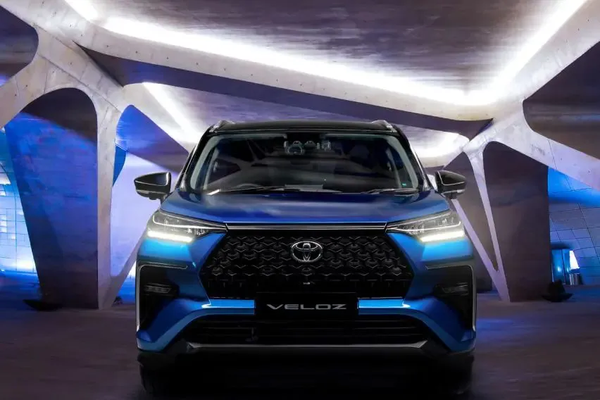 Đèn pha Toyota Veloz