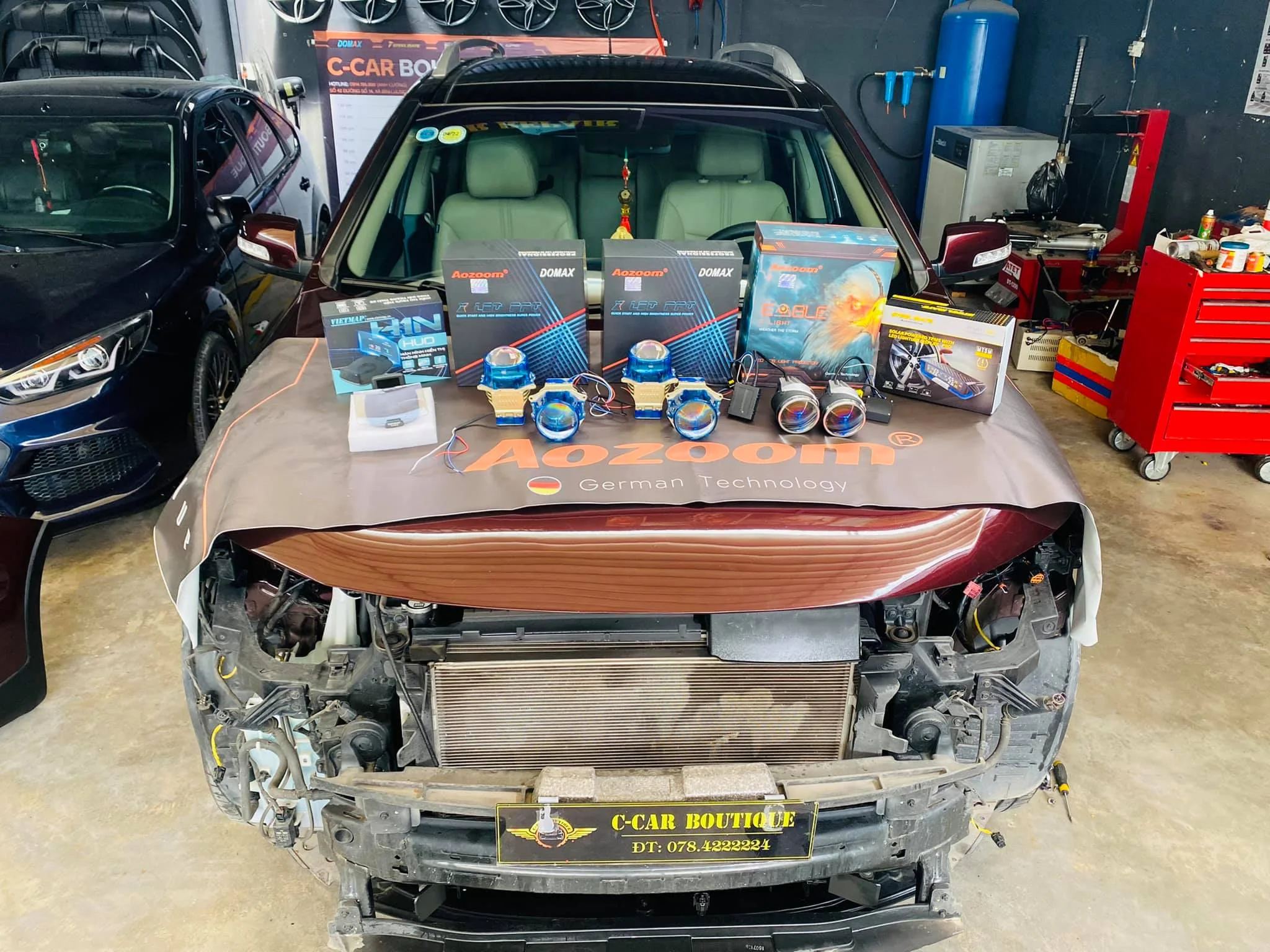 Lắp cảm biến áp suất lốp, đèn tăng sáng,... nâng cấp tính năng an toàn thêm cho ô tô