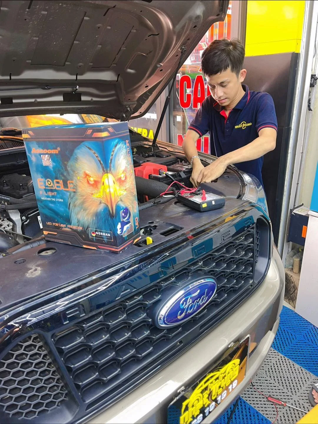 Nhất Trung Auto Phan Thiết độ đèn tăng sáng văn minh, Bi gầm LED EAGLE FOG LIGHT chính hãng AOZOOM