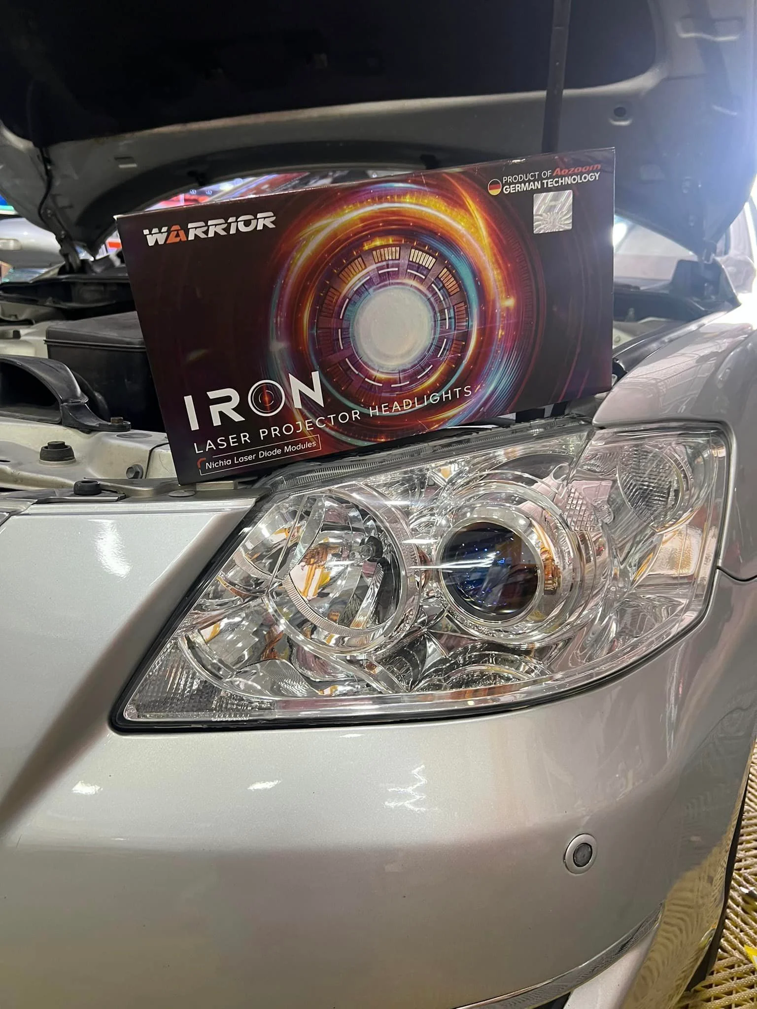 Nội thất ô tô Anh Duyên độ đèn tăng sáng văn minh, Bi pha Laser Iron Light chính hãng AOZOOM