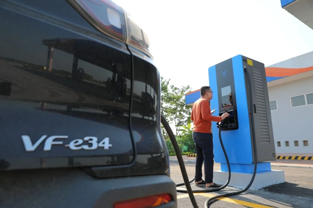 Ô tô năng lượng xanh