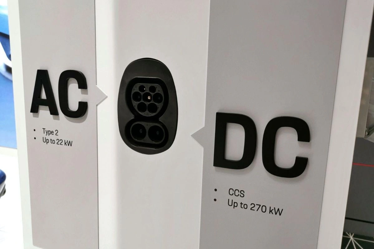 Ô tô sạc thường AC hay sạc nhanh DC
