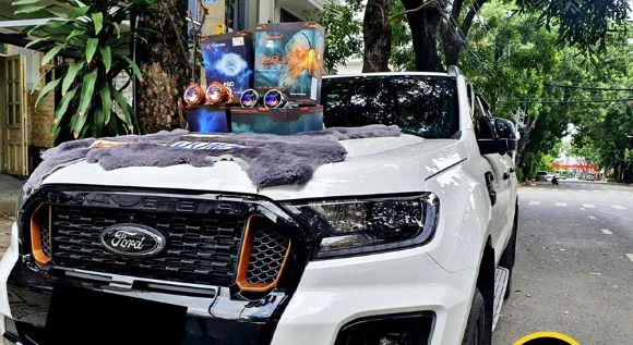 Ford Ranger độ đèn Plug and Play