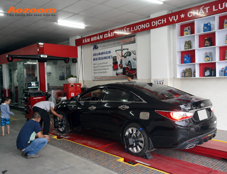 Nếu xuất hiện những dấu hiệu bất thường thì tài xế nên mang xe đến gara sửa chữa để được tư vấn