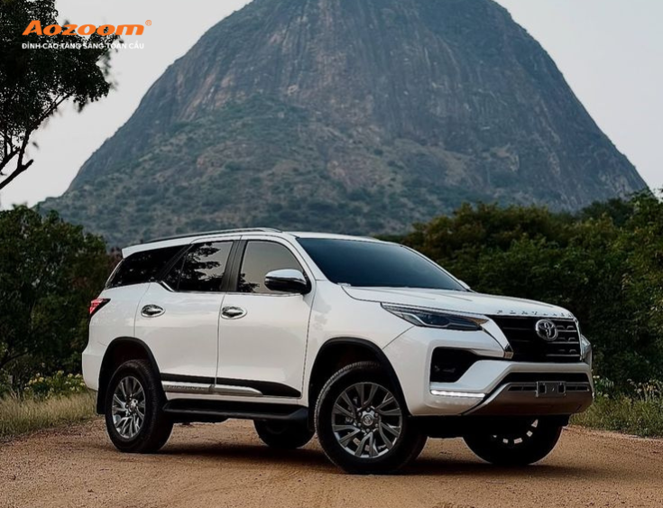 Kích thước của chiếc Fortuner chắc chắn sẽ ảnh hưởng đến khả năng cầm lái