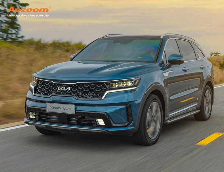 Vận hành êm ái cùng khả năng tiết kiệm nhiên liệu là điểm mạnh của bản Hybrid