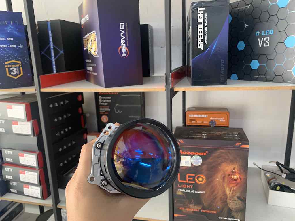 Bi LED LEO LIGHT