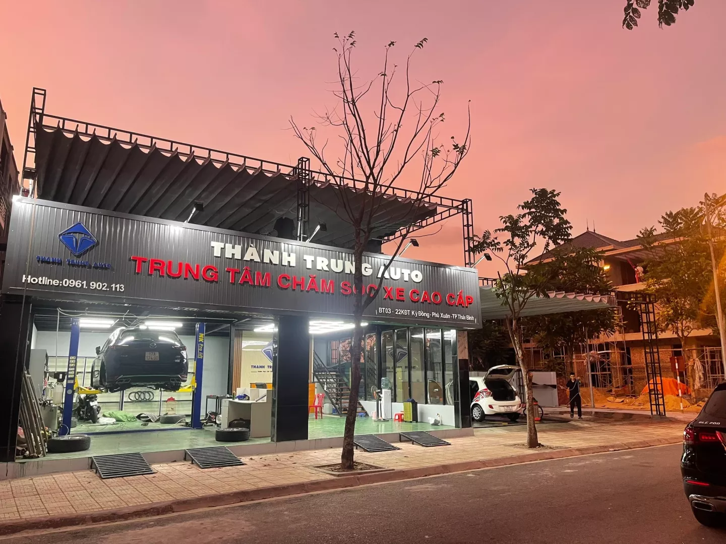 Nội thất ô tô Thành Trung