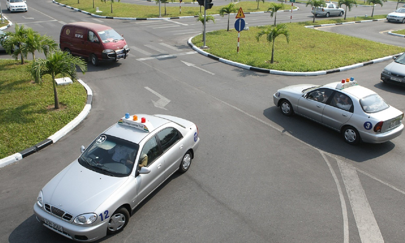 San-tap-lai-xe-Bac-Tu-Liem-rong-rai-thoai-mai